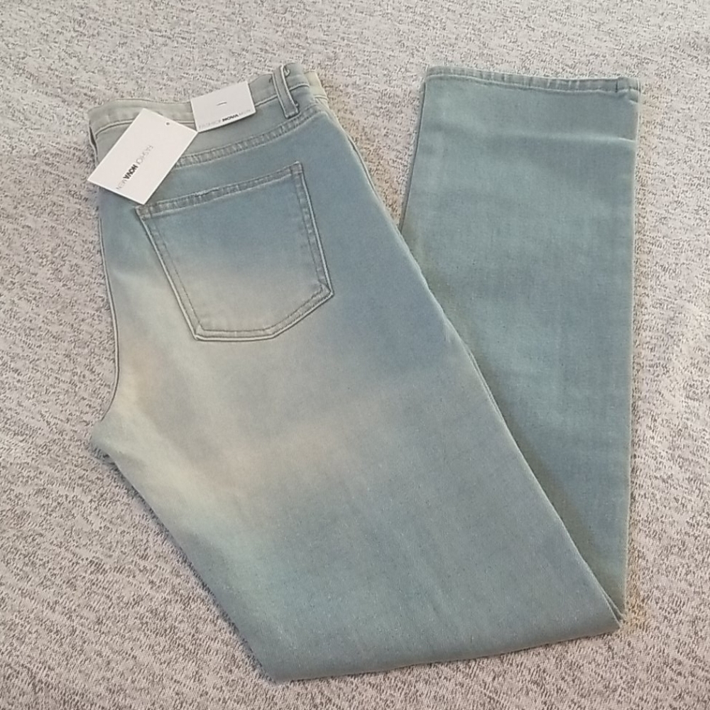 Clothes - Picture 2 of 5